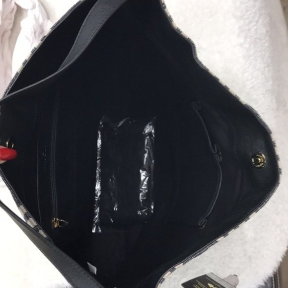 Celine Dion Women's Forte Hobo - Picture 7 of 12